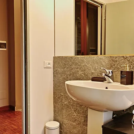 Luxury Bianca مانربا ديل جاردا