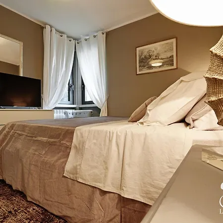 Luxury Bianca مانربا ديل جاردا