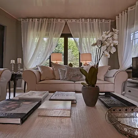 فيلة Luxury Bianca