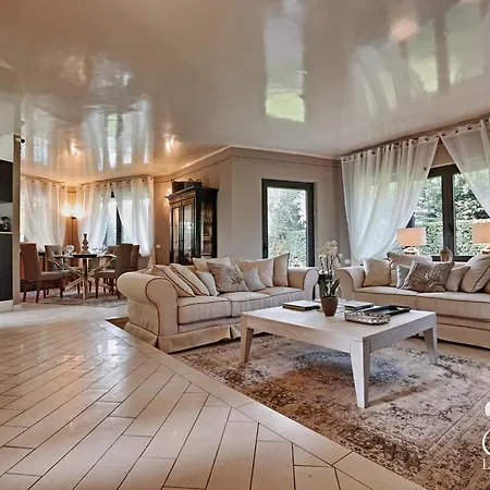فيلة Luxury Bianca *