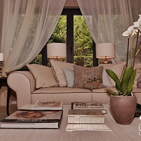 فيلة Luxury Bianca