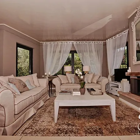 فيلة Luxury Bianca مانربا ديل جاردا
